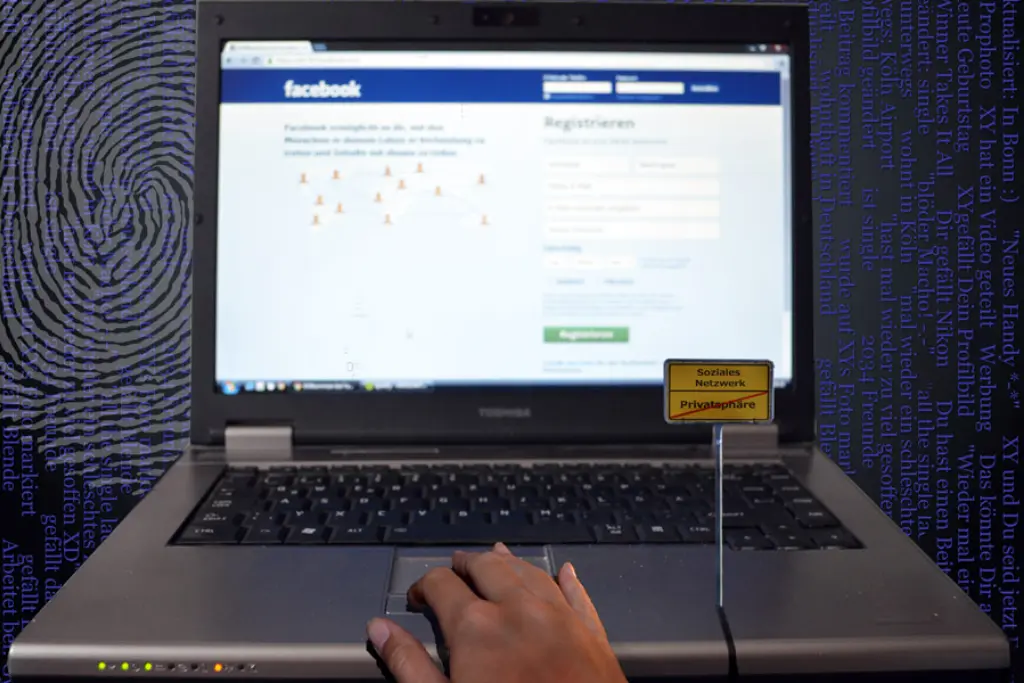 Jungundnaiv_Joy-Donath_jugendfotos.de_CC-BY_3-0