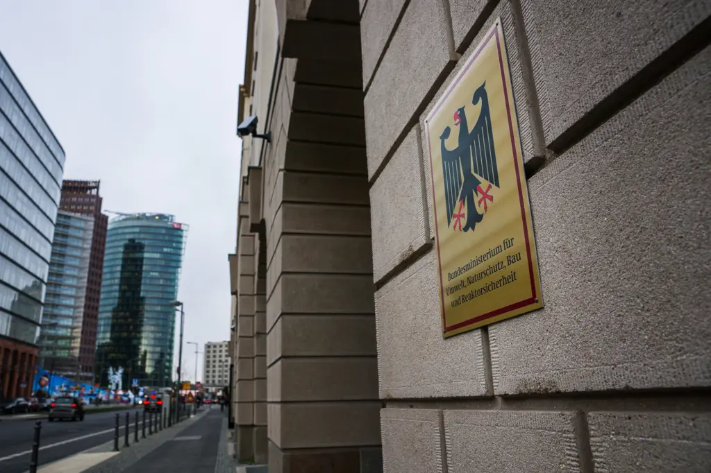 po_Blog_Jugendforum_BildimText_Ministerium1_(c)BenediktBungarten-1