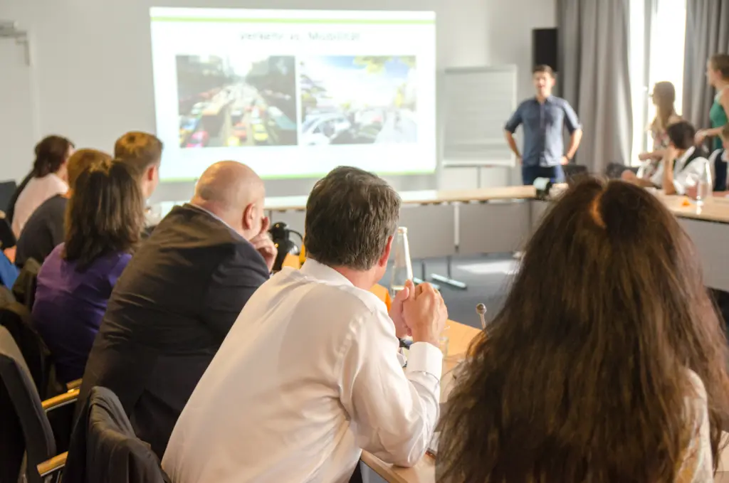 270616_JuFoStadtentwicklung_Liveticker_JonasWalzberg_001