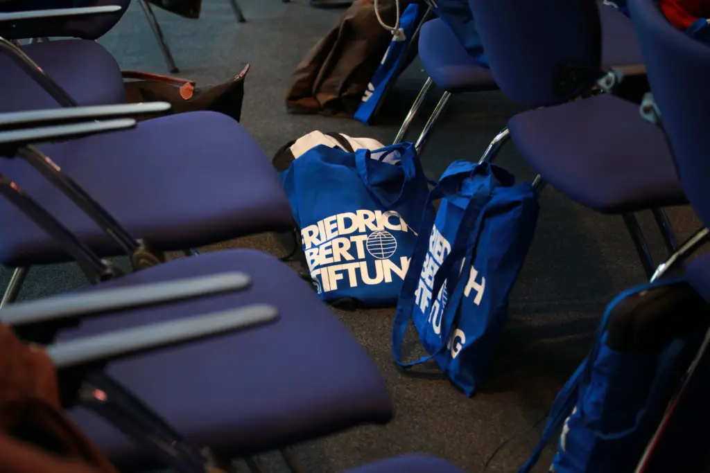 Gähnende Leere bei politischen Veranstaltungen? Das hat seine Gründe.