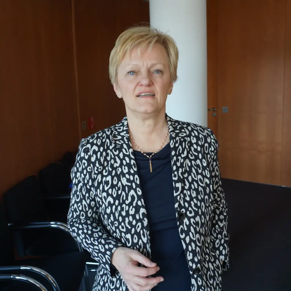 Renate Künast _ Katharina Petry (4)