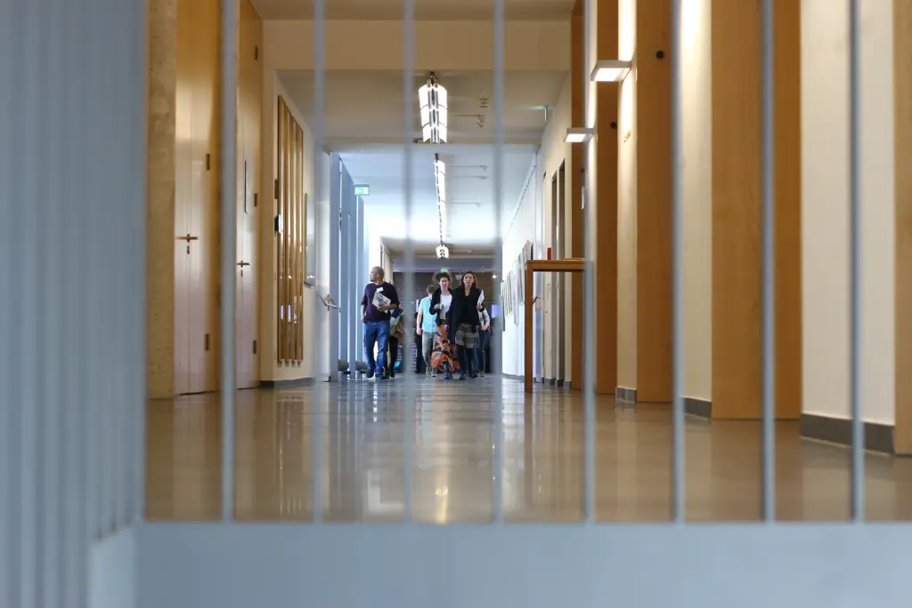 0C9E7711-2831-47D9-AFF8-CEDB045D4741