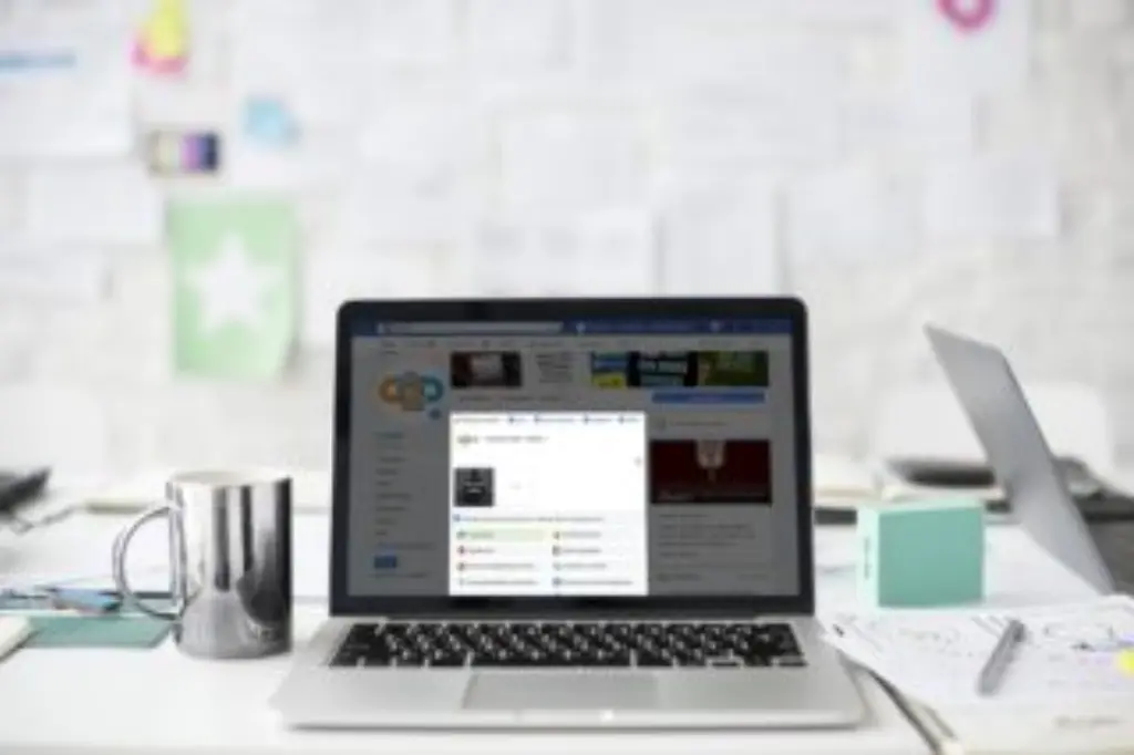 facebook-3961465_1920-320x213