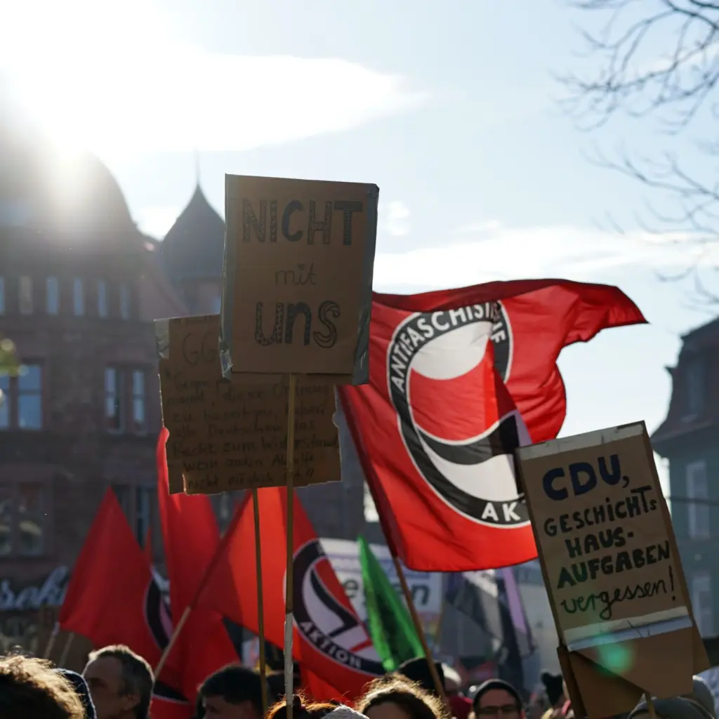 Antifa1Teaser_Joel_Robert Anasch_unsplash.com