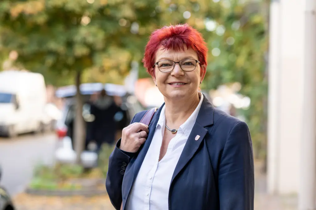 Frida_im Text - Gabi Rolland (Britt Schilling)