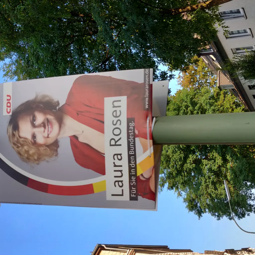 1. Max Aufmacher Wahlplakat Rosen