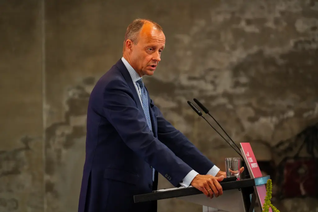 Ein Foto von Friedrich Merz aufgenommen beim 1. Wolfgang-Clement-Colloquium der Initiative Neue Soziale Marktwirtschaft am 23.06.2022. Foto: Mark Bollhorst