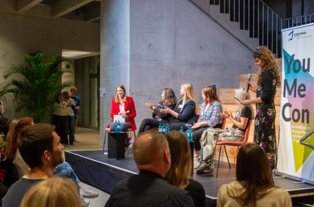 2_Angelina Kaiser_Bericht_YouMeCon 25 Berlin