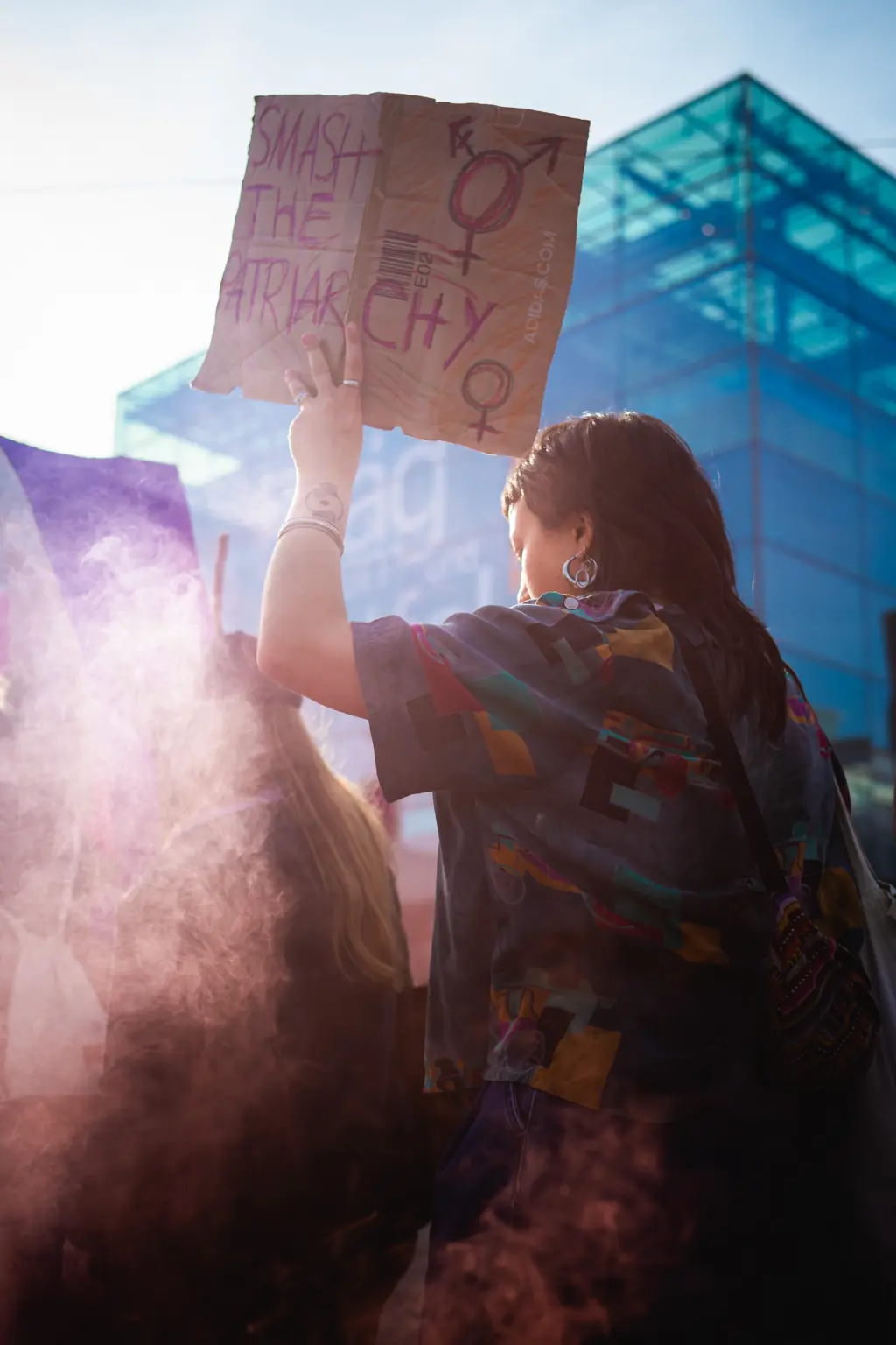 Zum Feministischen Kampftag fand am Wahltag eine Demonstration durch die Stuttgarter Innenstadt statt.
