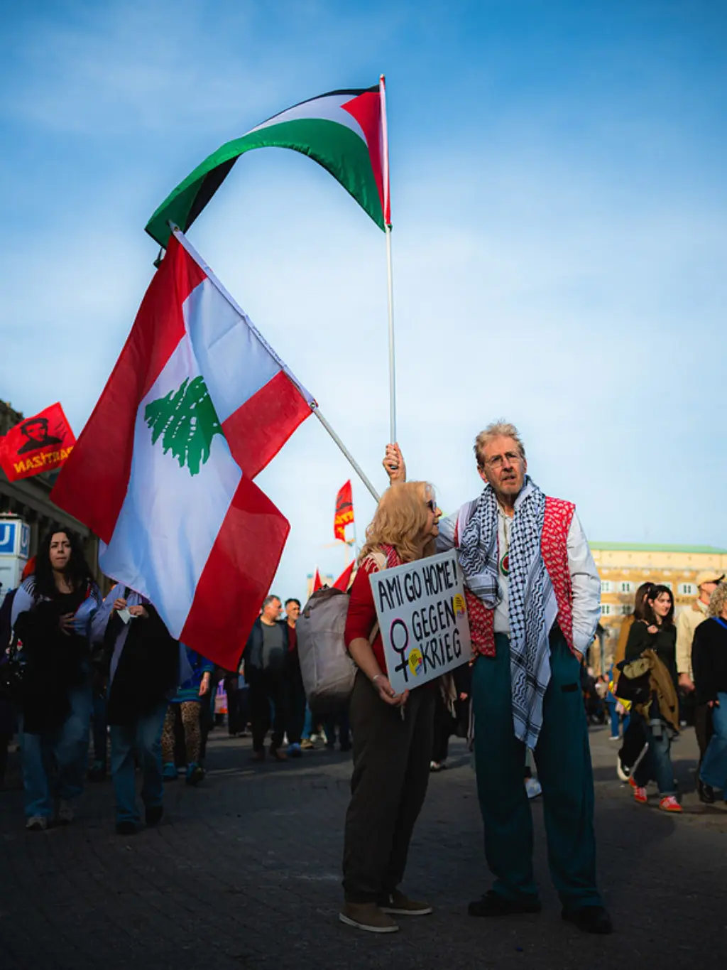 55138745667 b4accba3dd c