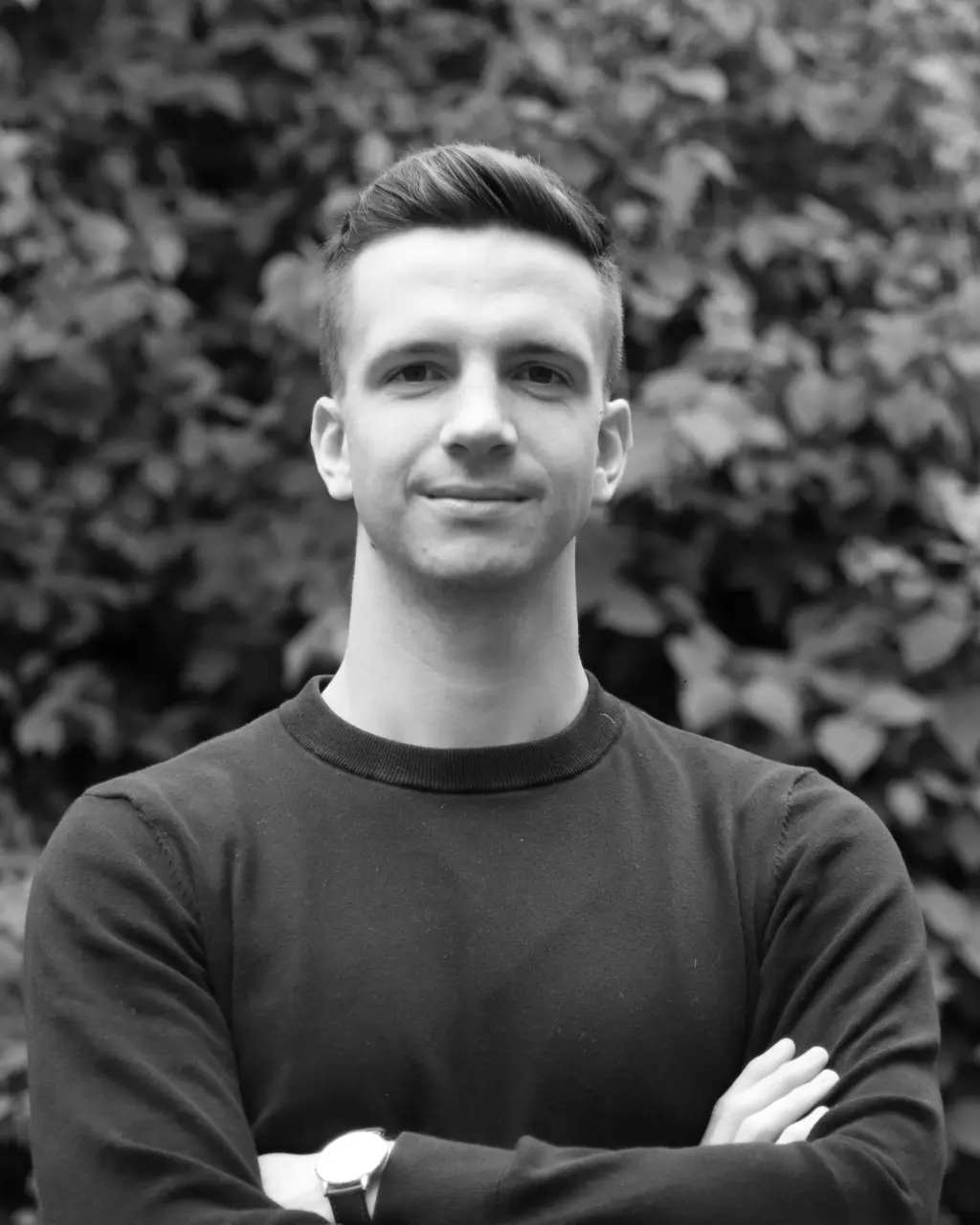 Autorenfoto Tim schwarzweiss